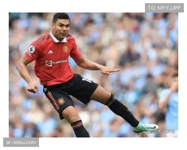 曼联瞄准吉马良斯替代卡塞米罗，8000万欧元交易传闻再起